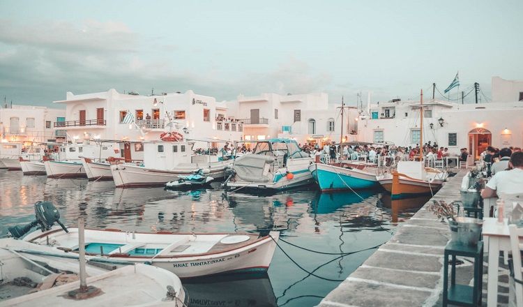 Heraklion - Paros: Ferry tickets and routes