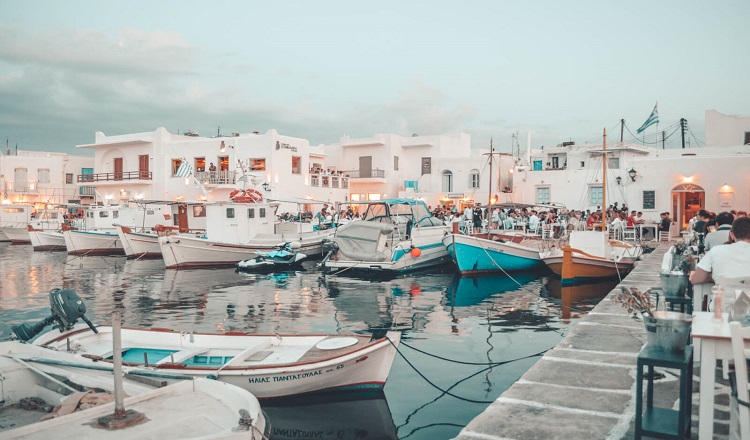 Paros - Piraeus: Ferry tickets and routes