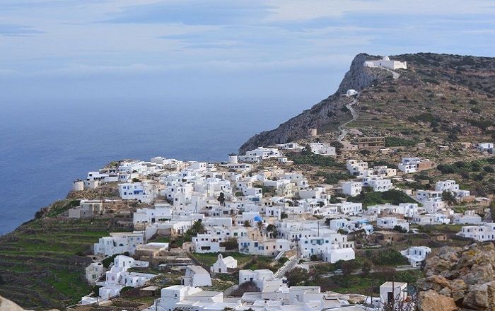 Sikinos - Santorini: Biglietti e rotte dei traghetti