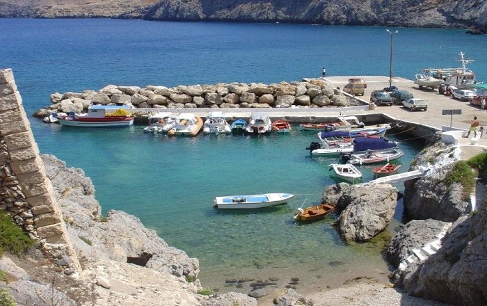 Antikythera: Ferry schedules and online booking tickets