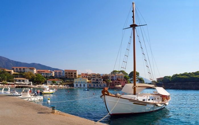 Bari, Italien - Kefalonia : Fährtickets, Routen