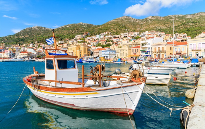 Piraeus - Vathy (Samos): Ferry tickets and routes