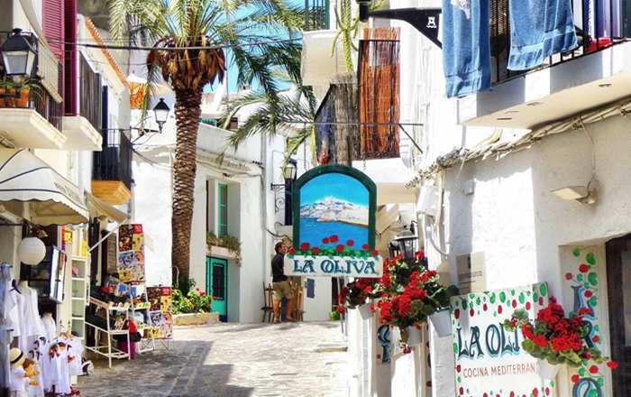 Denia - Ibiza: Billetes y rutas de ferry