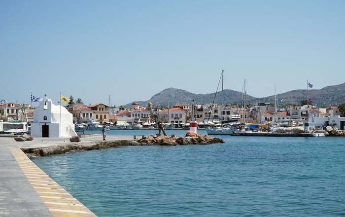Aegina - Piraeus: Ferry routes and tickets