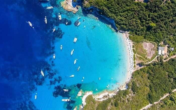 Corfù - Paxos: Biglietti dei traghetti e rotte